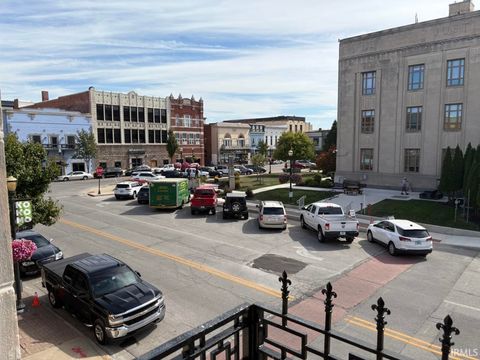 Tiny photo for 114 W Walnut Street #201, Kokomo, IN 46901 (MLS # 202540062)