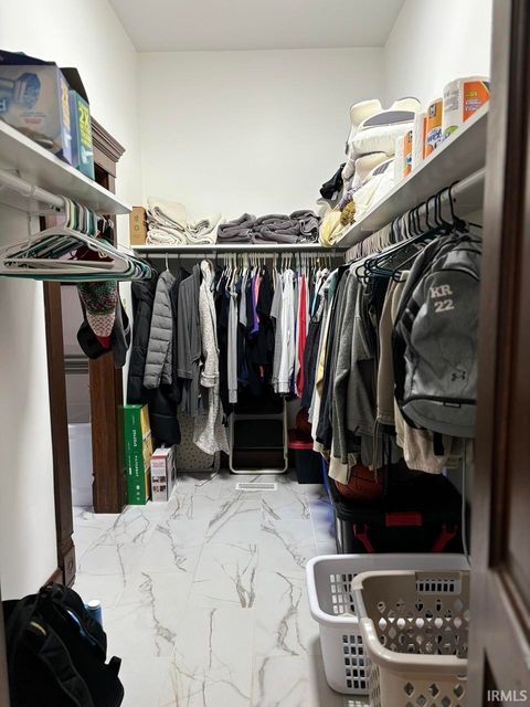 Tiny photo for 114 W Walnut Street #201, Kokomo, IN 46901 (MLS # 202540062)