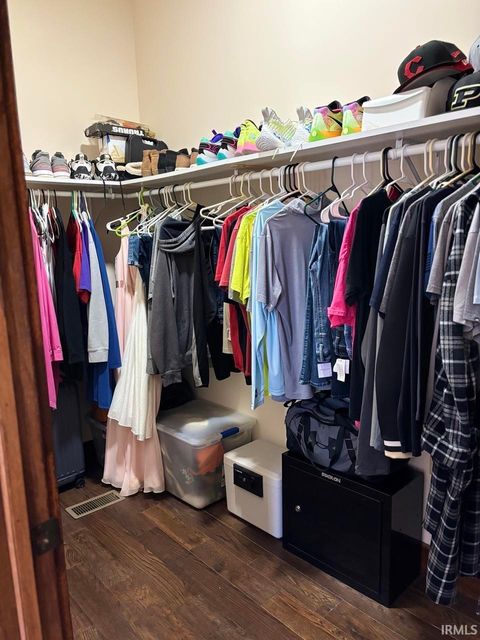 Tiny photo for 114 W Walnut Street #201, Kokomo, IN 46901 (MLS # 202540062)