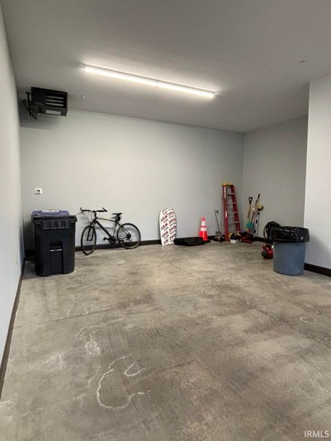 Tiny photo for 114 W Walnut Street #201, Kokomo, IN 46901 (MLS # 202540062)