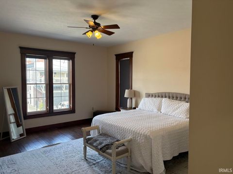 Tiny photo for 114 W Walnut Street #201, Kokomo, IN 46901 (MLS # 202540062)