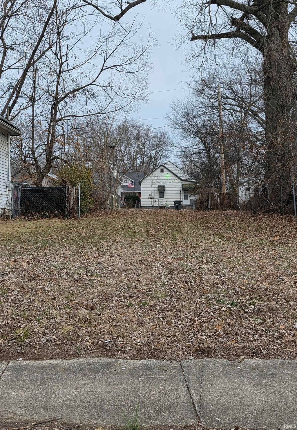 Photo of 518 S Bedford Avenue, Evansville, IN 47713 (MLS # 202605818)