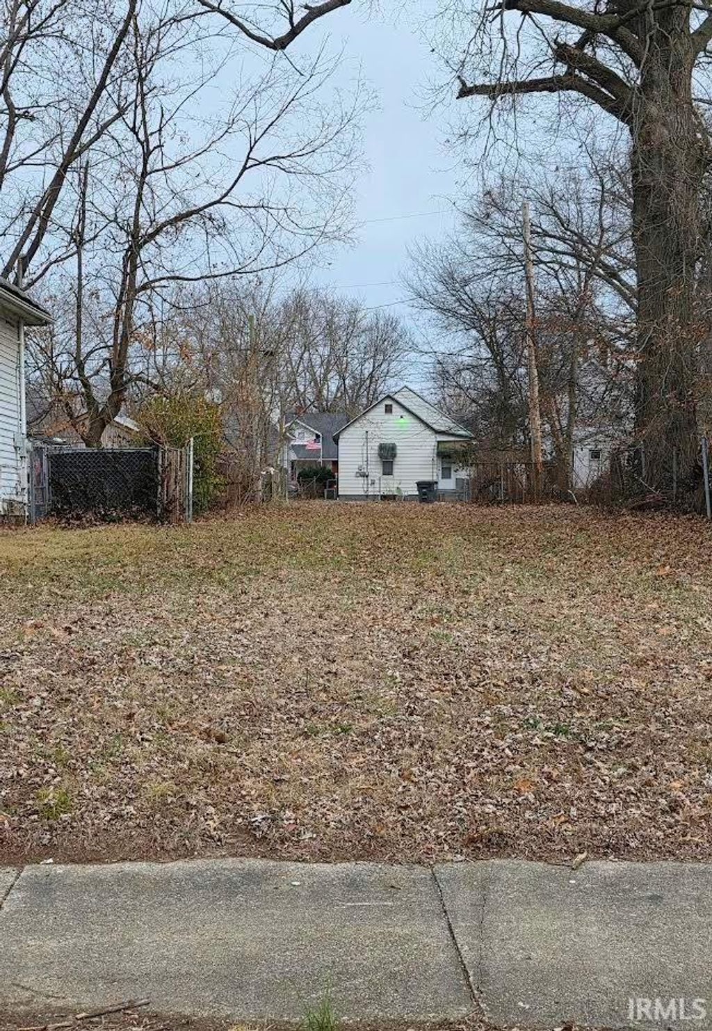 Photo of 518 S Bedford Avenue, Evansville, IN 47713 (MLS # 202605818)