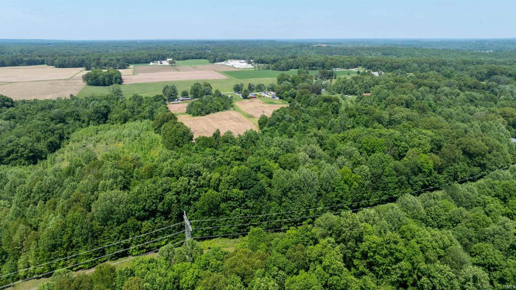 Photo of 306 Carver Lane, Bedford, IN 47421 (MLS # 202618829)