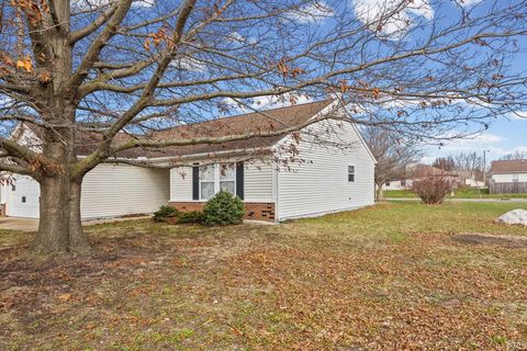Tiny photo for 1940 Honeybrook Way, Lafayette, IN 47909 (MLS # 202609164)