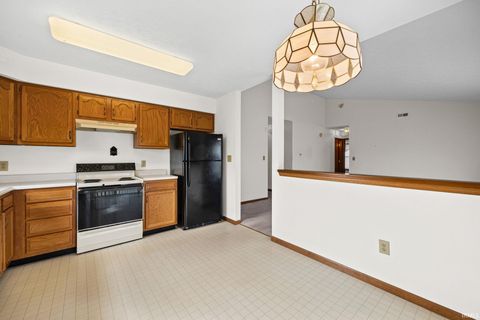 Tiny photo for 1940 Honeybrook Way, Lafayette, IN 47909 (MLS # 202609164)