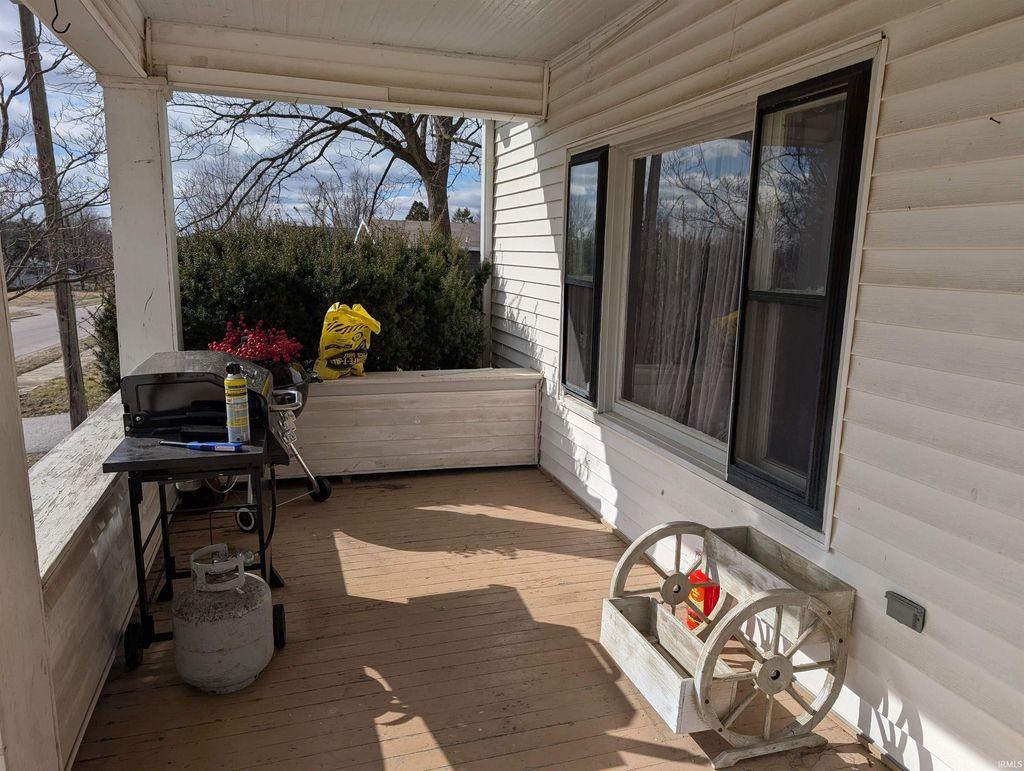 Photo of 620 W 3rd Street, Bicknell, IN 47512 (MLS # 202606042)