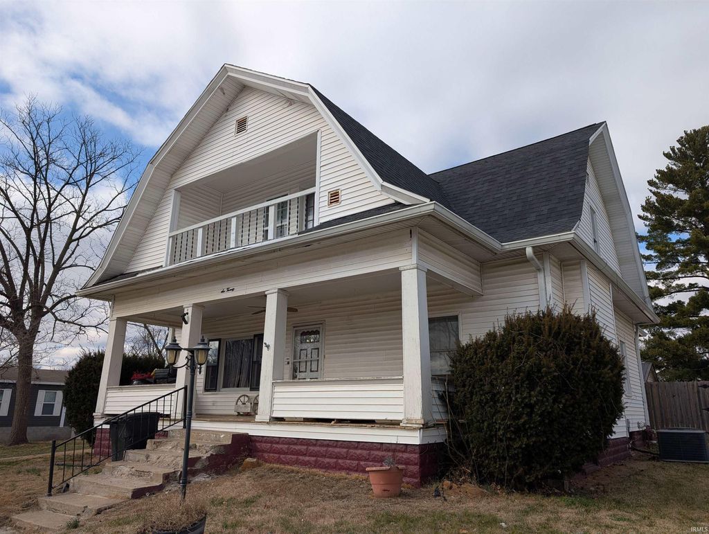 Photo of 620 W 3rd Street, Bicknell, IN 47512 (MLS # 202606042)