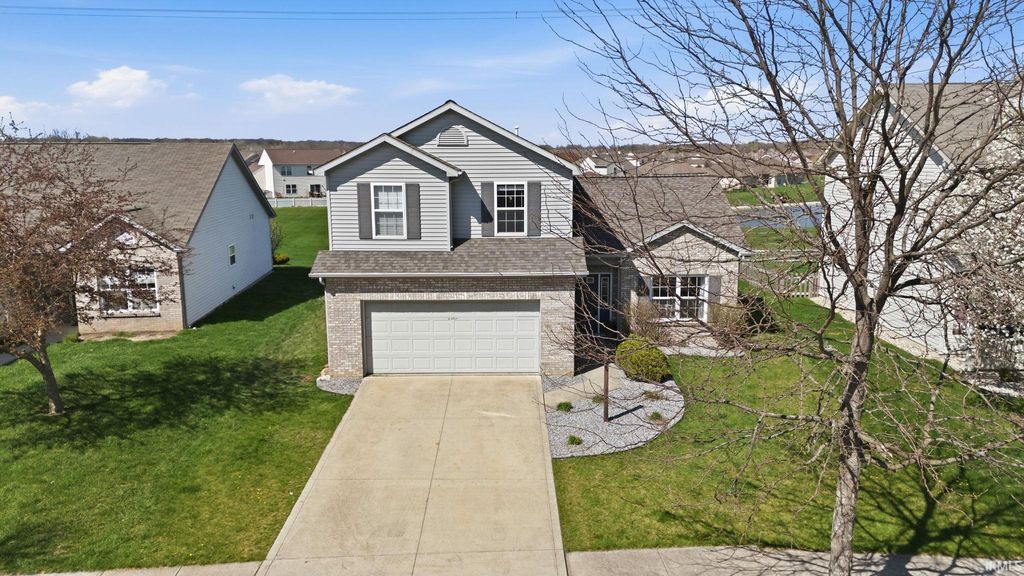 Photo of 320 Treeline Cove, Fort Wayne, IN 46825 (MLS # 202612060)