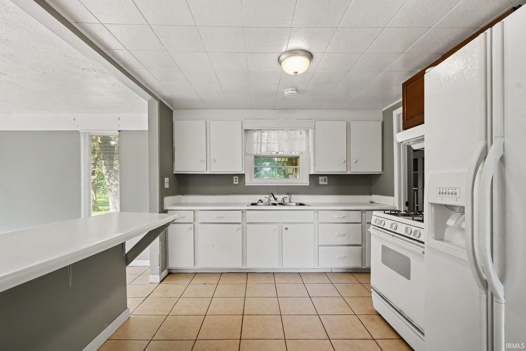 Photo of 56329 Burr Street, Elkhart, IN 46514 (MLS # 202642065)