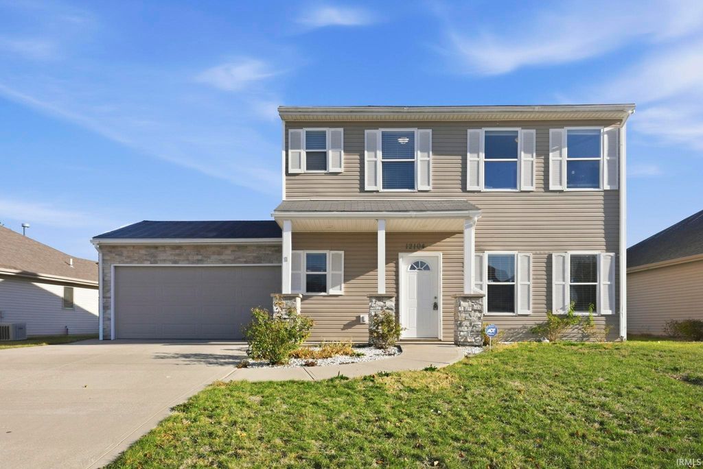 Photo of 12104 Tapered Bank Run, Fort Wayne, IN 46818 (MLS # 202546807)