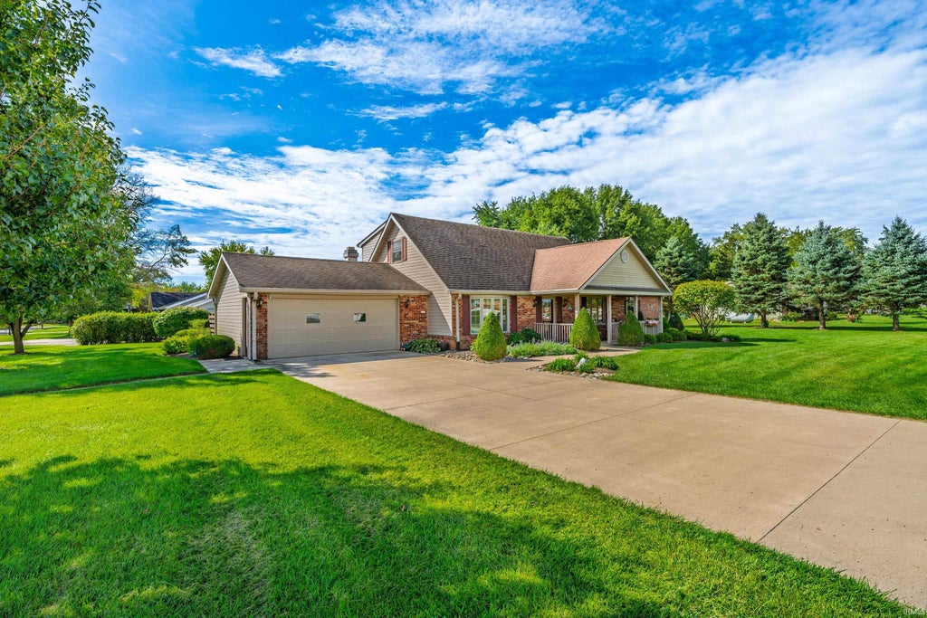 Photo of 6721 W CR 400 N, Muncie, IN 47304 (MLS # 202640037)