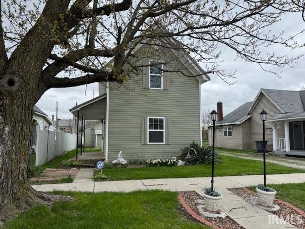 Photo of 904 S Bell Street, Kokomo, IN 46902 (MLS # 202606910)