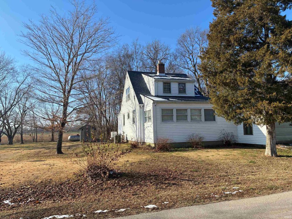 Photo of 7059 S Beal Road, Vincennes, IN 47591 (MLS # 202548225)