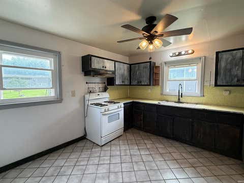 Tiny photo for 227 N Brooks Street, Francesville, IN 47946 (MLS # 202634801)