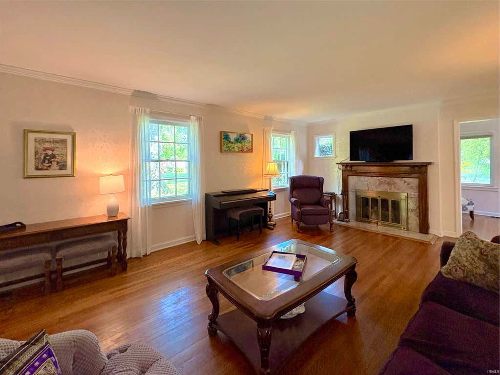 Photo of 1131 N Warwick Road, Muncie, IN 47304 (MLS # 202626292)