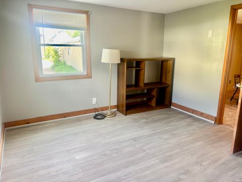 Tiny photo for 133 Tacoma Avenue, Logansport, IN 46947 (MLS # 202615629)