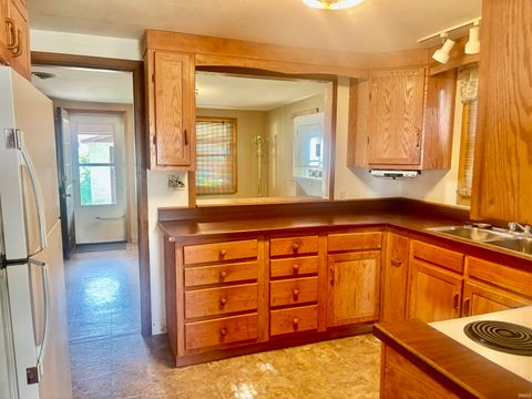 Tiny photo for 133 Tacoma Avenue, Logansport, IN 46947 (MLS # 202615629)