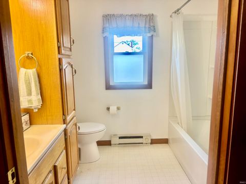 Tiny photo for 133 Tacoma Avenue, Logansport, IN 46947 (MLS # 202615629)