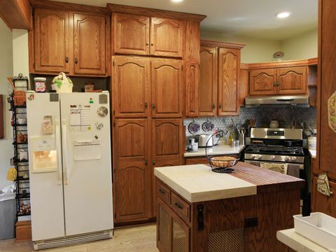 Tiny photo for 428 Bates Street, Logansport, IN 46947 (MLS # 202614769)