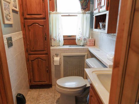 Tiny photo for 428 Bates Street, Logansport, IN 46947 (MLS # 202614769)
