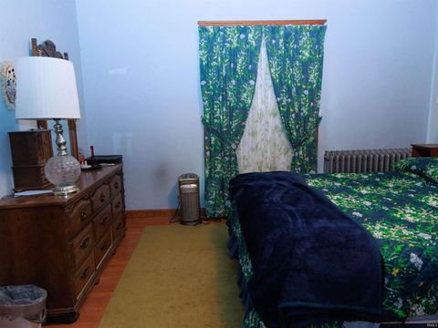 Tiny photo for 428 Bates Street, Logansport, IN 46947 (MLS # 202614769)