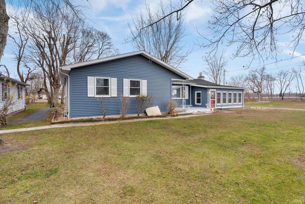 Photo of 5790 E Glenn Arrow Drive, Monticello, IN 47960 (MLS # 202547632)