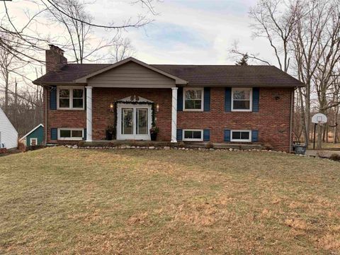 Photo of 109 Patricia Drive, Kokomo, IN 46902 (MLS # 202549654)