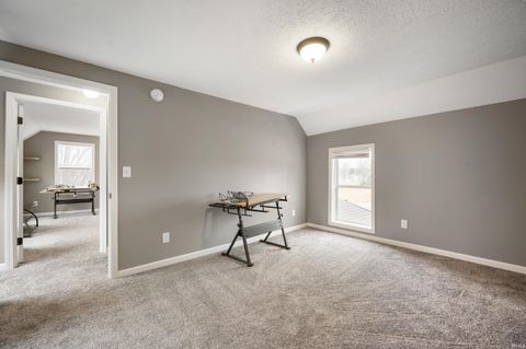 Tiny photo for 2660 S Benegar Avenue, Yorktown, IN 47396 (MLS # 202603838)