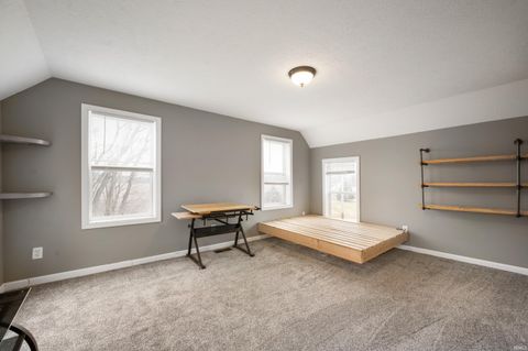 Tiny photo for 2660 S Benegar Avenue, Yorktown, IN 47396 (MLS # 202603838)