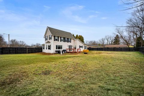Tiny photo for 2660 S Benegar Avenue, Yorktown, IN 47396 (MLS # 202603838)