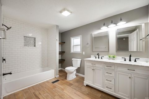 Tiny photo for 2660 S Benegar Avenue, Yorktown, IN 47396 (MLS # 202603838)