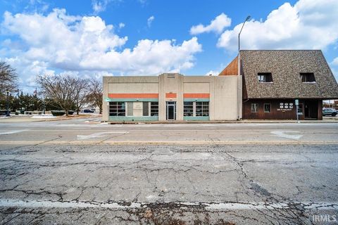 Tiny photo for 322 N Walnut Street, Muncie, IN 47305 (MLS # 202546305)
