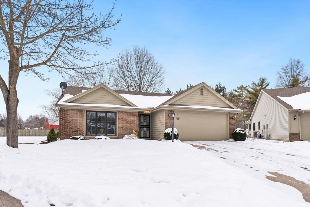 Photo of 7601 Preakness Cove, Fort Wayne, IN 46815 (MLS # 202603982)