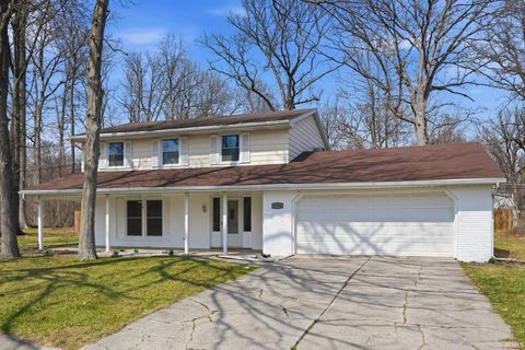 Photo of 5700 Fontana Drive, Fort Wayne, IN 46815 (MLS # 202610366)