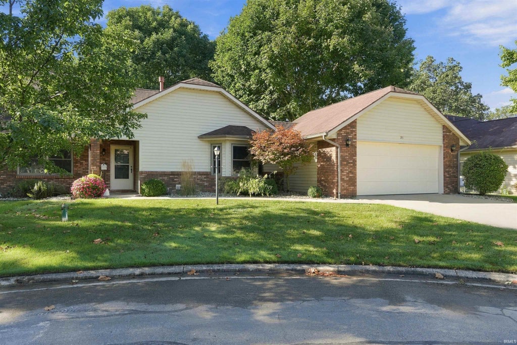 Photo of 351 Baythorne Drive, Warsaw, IN 46580 (MLS # 202638379)