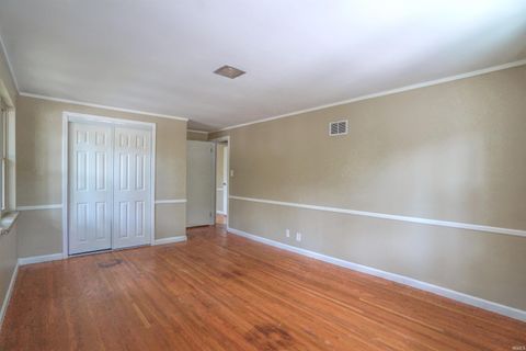 Tiny photo for 2001 E Jefferson Boulevard, South Bend, IN 46617 (MLS # 202547001)