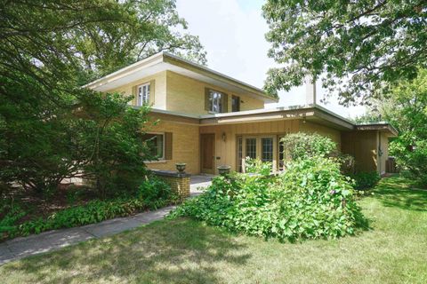 Tiny photo for 2001 E Jefferson Boulevard, South Bend, IN 46617 (MLS # 202547001)