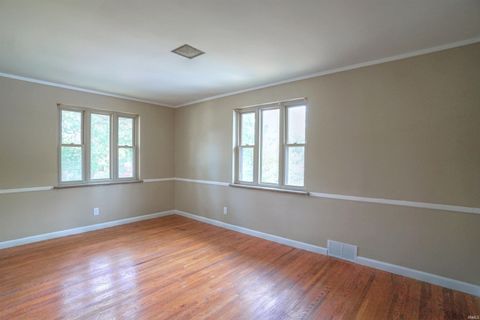 Tiny photo for 2001 E Jefferson Boulevard, South Bend, IN 46617 (MLS # 202547001)