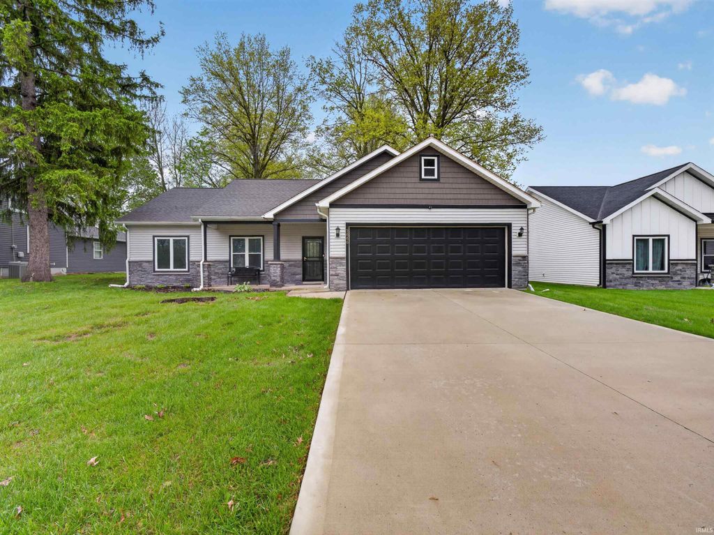 Photo of 5686 Rothman Road Crossing, Fort Wayne, IN 46835 (MLS # 202616312)
