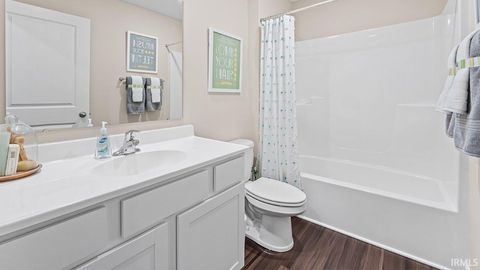 Tiny photo for 323 Piper Court, Ossian, IN 46777 (MLS # 202608110)