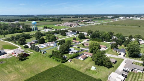 Tiny photo for 509 S Park Drive, Monticello, IN 47960 (MLS # 202635027)