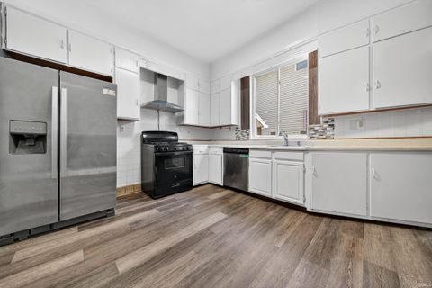 Tiny photo for 1303 High Street, Logansport, IN 46947 (MLS # 202541888)