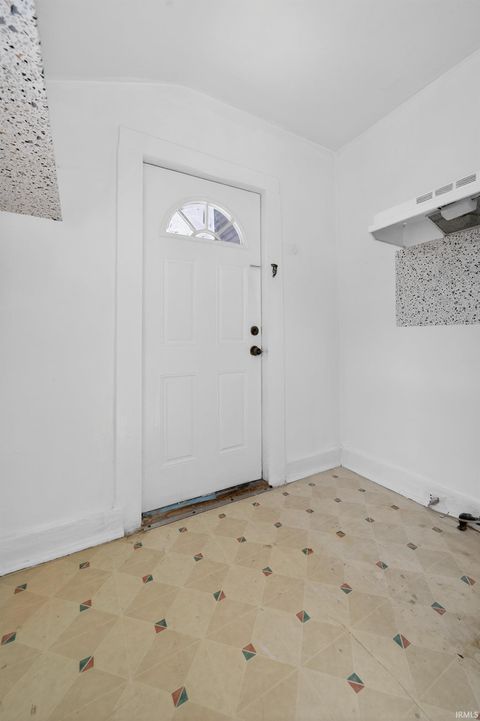 Tiny photo for 1303 High Street, Logansport, IN 46947 (MLS # 202541888)