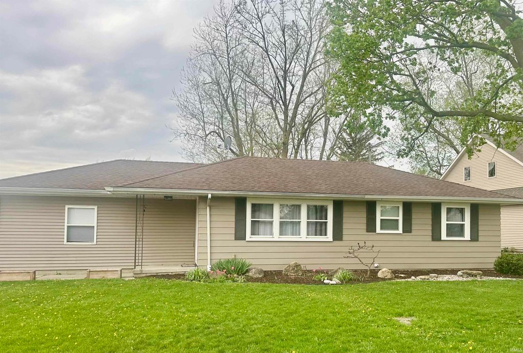 Photo of 4025 Carl Street, Woodburn, IN 46797 (MLS # 202613507)