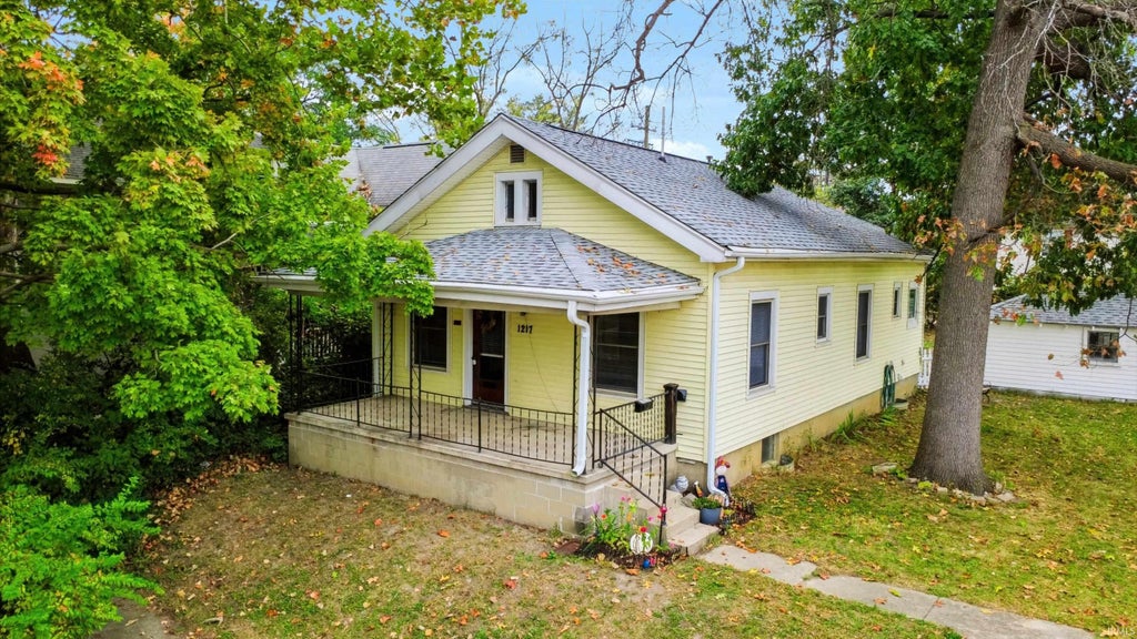 Photo of 1217 S third Street, Lafayette, IN 47905 (MLS # 202642869)