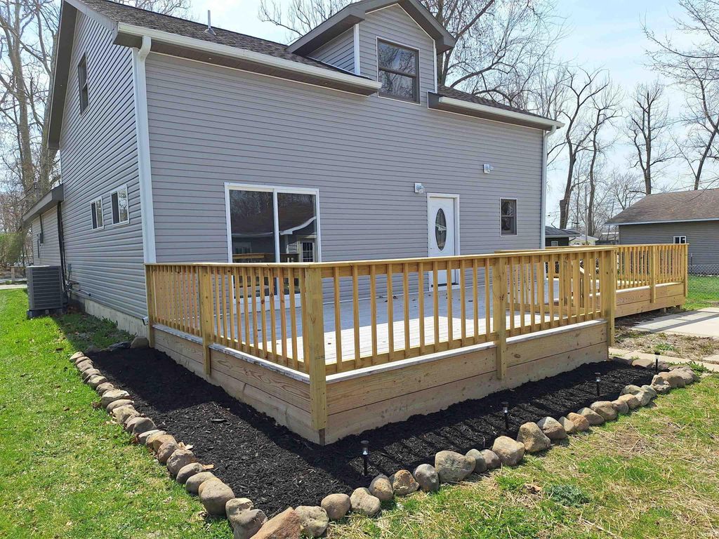 Photo of 3598 W Huntington Ave 57 Avenue, Columbia City, IN 46725 (MLS # 202549864)