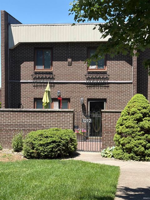 Photo of 1212 W Boulevard Street, Kokomo, IN 46902 (MLS # 202620483)