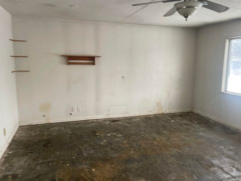 Tiny photo for 1129 Barksdale Avenue, Peru, IN 46970 (MLS # 202602843)