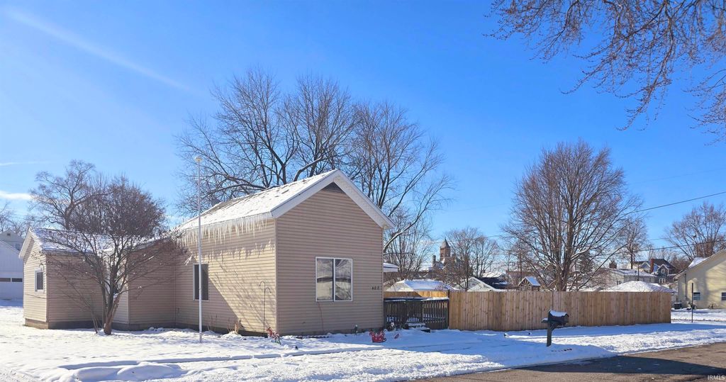 Photo of 408 E Grant Street, Hartford City, IN 47348 (MLS # 202548155)